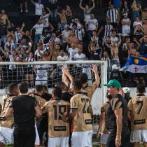 Central comemora avanço na Série D