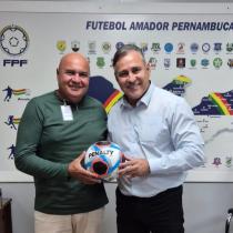 Presidente da Liga Desportiva de Petrolina faz visita a FPF 