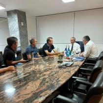 Comitiva de Bom Jardim visita FPF para apresentar novo estádio