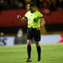 Rodrigo Pereira apitará o Clássico das Emoções, que terá o VAR. Confira a escala completa da 5ª rodada do Pernambucano