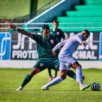 Retrô faz 2x1 no Lagarto e ganha a primeira pela Série D 
