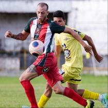 Seleção de Futebol do Paulista goleia Limoeiro pela Copa do Interior