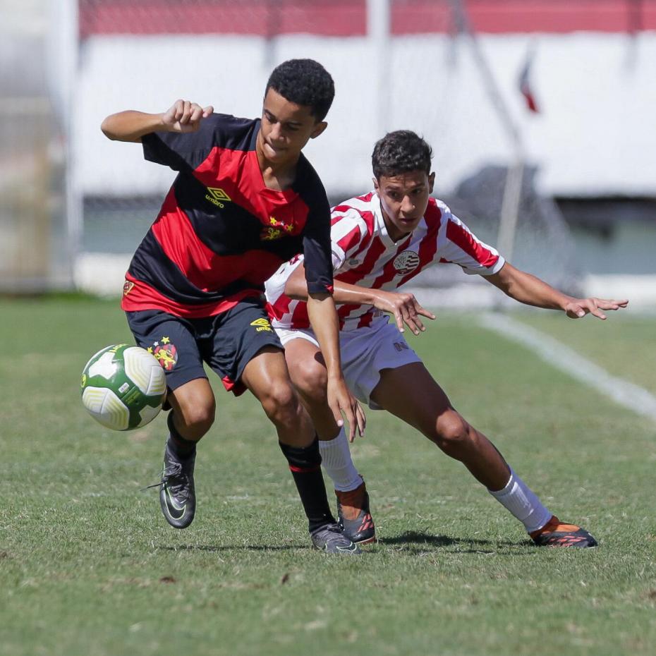 Sport sai na frente com vitória sobre o Náutico no jogo de ida da semifinal do Pernambucano Sub13