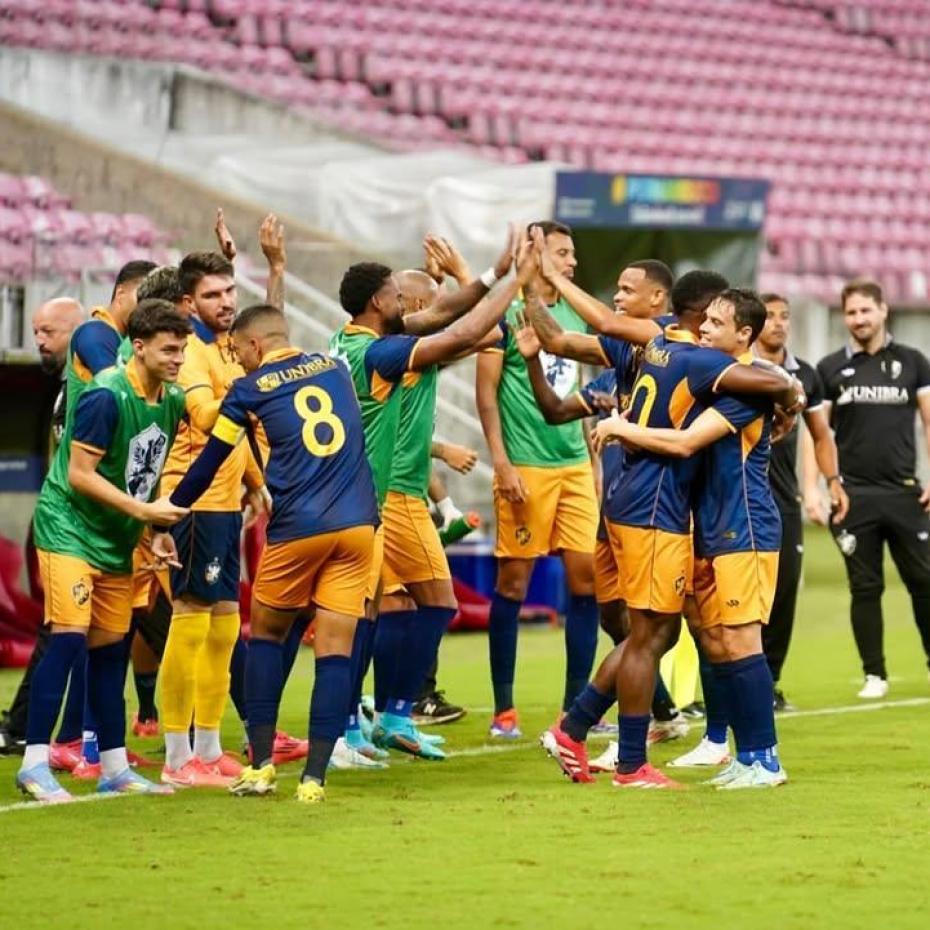 Retrô vence o Itabaiana na Arena de Pernambuco e sobe na tabela da Série C
