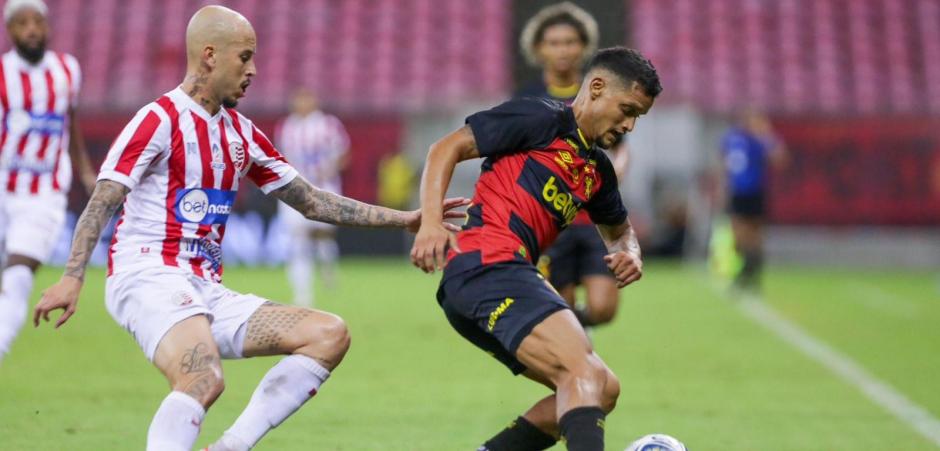 Em jogo imprevisível, Sport x Náutico empatam pela Copa do Nordeste
