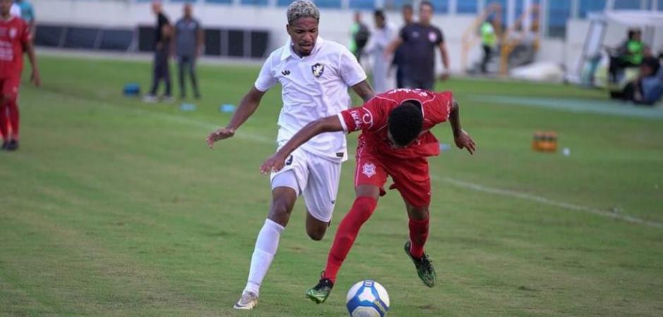 Retrô vence o Sergipe fora de casa e sobe na classificação da Série D