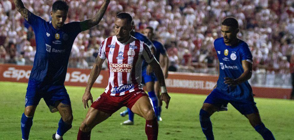 Náutico visita Tombense em busca da 2ª vitória consecutiva