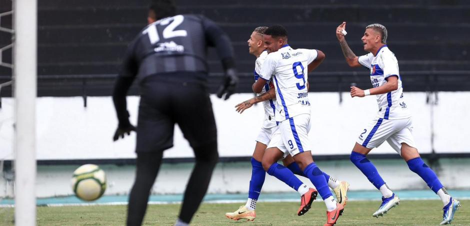 Jaguar Vence o Vitória por 3x0 no Arruda e abre Boa vantagem na semifinal do Pernambucano da Série A2