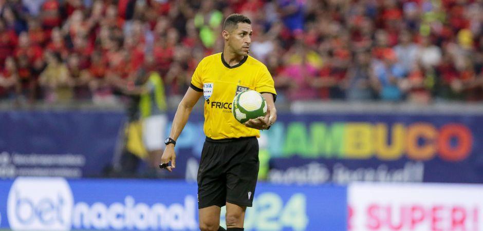 Rodrigo Pereira escalado para jogo das Eliminatórias da Copa do Mundo