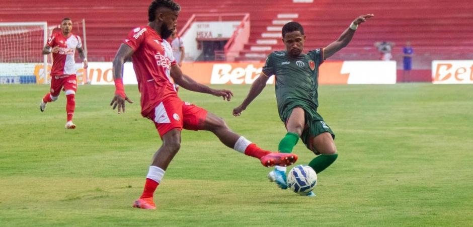 Pernambucano 2025: Náutico e Petrolina empatam em estreia nos Aflitos