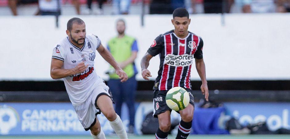 Santa Cruz recebe o Central em busca de classificação antecipada à semifinal do Pernambucano