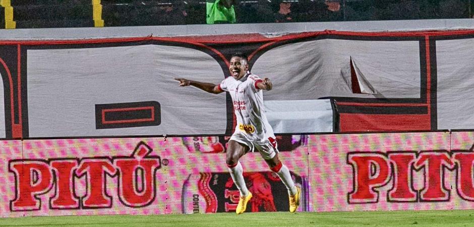 Náutico vence o Vitória no Barradão e avança na Copa do Brasil