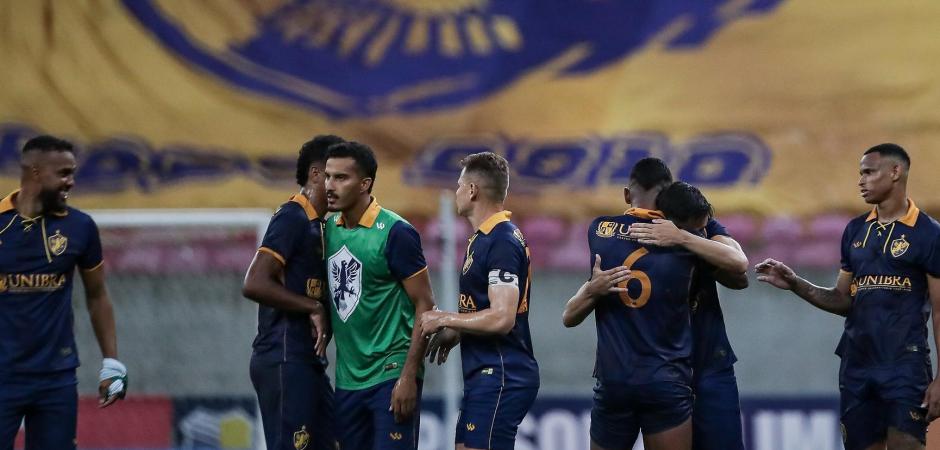 Nos pênaltis, Retrô elimina Atlético-GO e garante vaga inédita na 3ª fase da Copa do Brasil