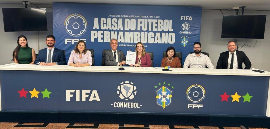 FPF firma convênio com a Escola do Consenso da Unicap para solução de conflitos por mediação