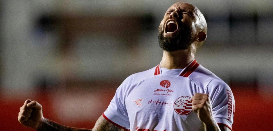 Náutico vence o Maringá nos Aflitos e se aproxima do G8 da Série C