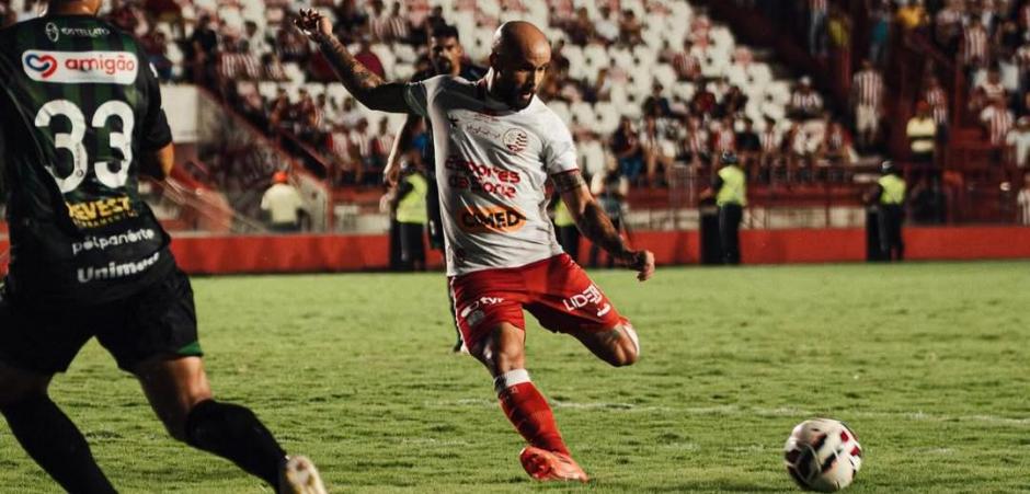 Náutico enfrenta Tombense visando entrar no G8 da Série C