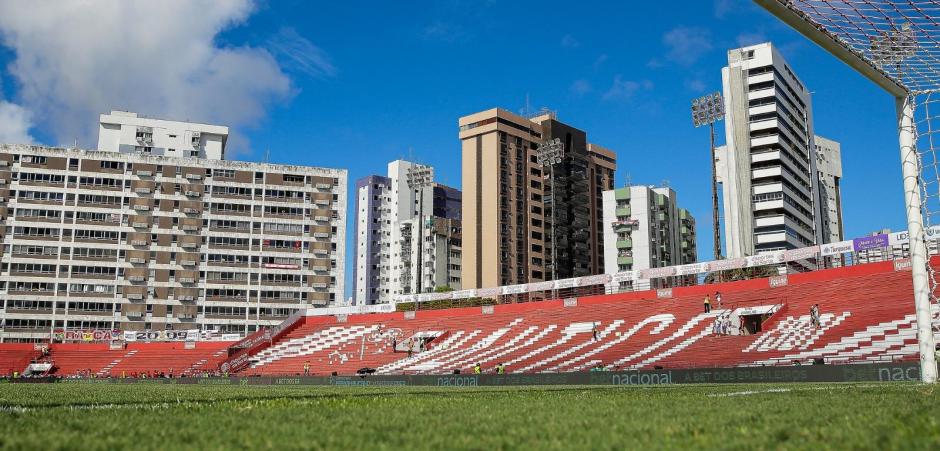 Náutico recebe Floresta-CE visando se firmar no G8 da Série C