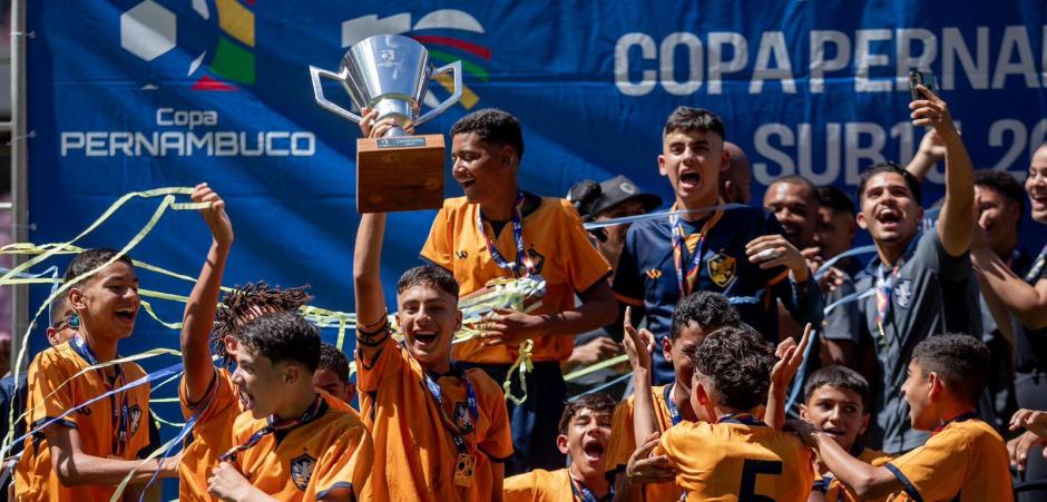 Retrô vence o Náutico por 2x0 e conquista a Copa Pernambuco Sub13