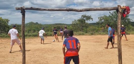 FPF firma parceria para construção de campo de futebol no sertão de Pernambuco