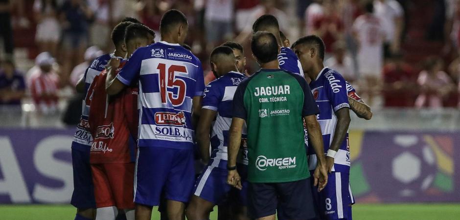 Jaguar e Sport se enfrentam neste sábado (10) pelo Campeonato Pernambucano 2026