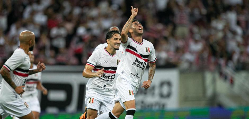 Santa Cruz estreia com vitória diante do Decisão no Campeonato Pernambucano