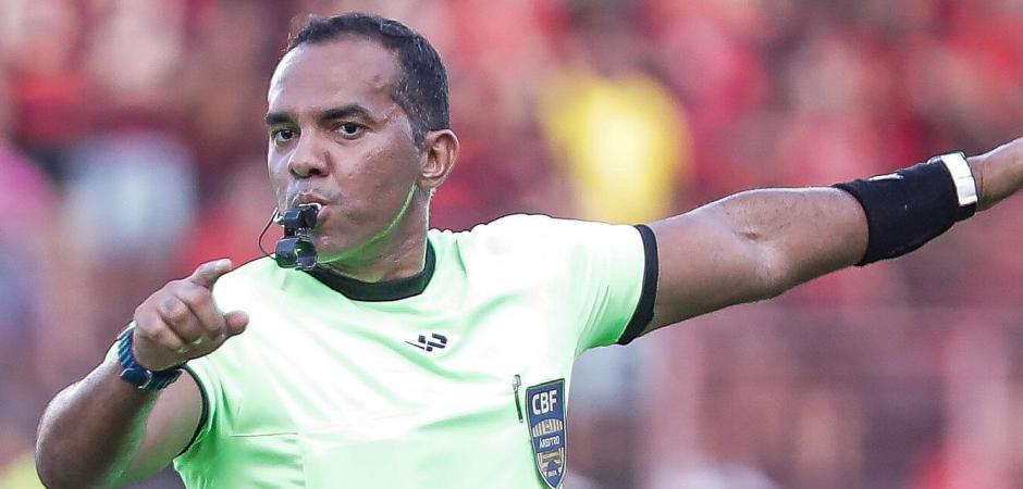 Diego Fernando apita o Clássico dos Clássicos neste domingo (18)