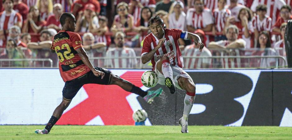 Terceira rodada mantém liderança do Náutico e disputa acirrada pelas seis vagas