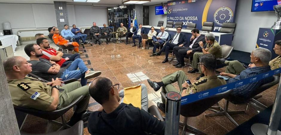 Reunião na FPF define esquema de segurança para a final do Pernambucano nos Aflitos