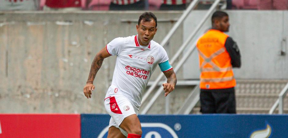 Náutico encara o Ceará em confronto direto na Série B