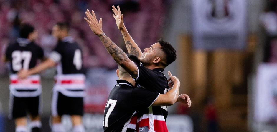 Santa Cruz enfrenta o Barra em Santa Catarina para seguir firme no G8 da Série C