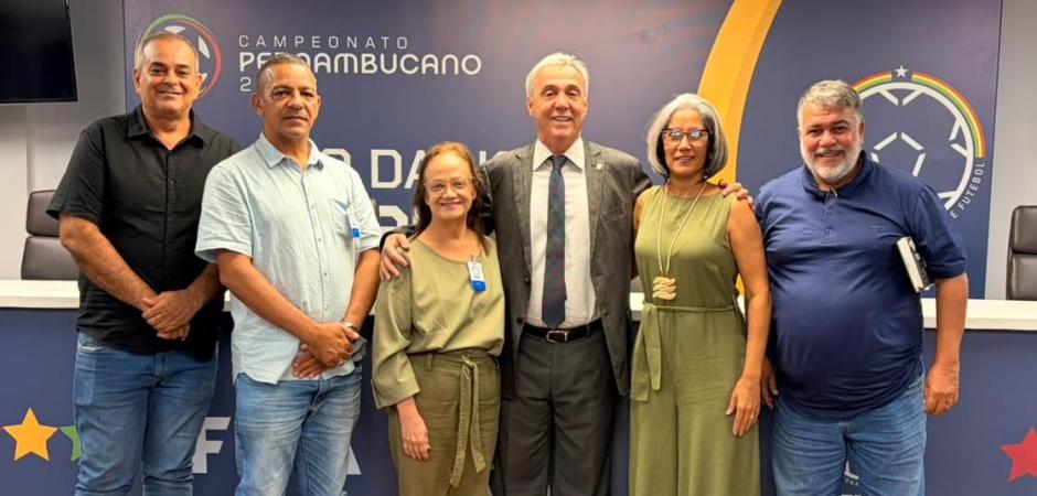 FPF recebe representantes de Paudalho para tratar de investimentos no futebol da cidade