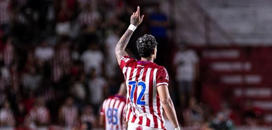 De virada, Náutico vence o Athletic-MG e sobe na tabela da Série B