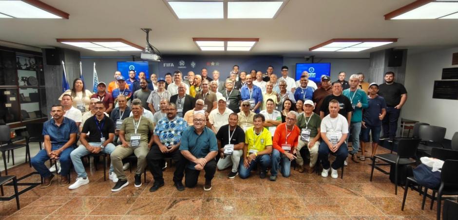 Evandro Carvalho é reeleito presidente da FPF e inicia novo ciclo à frente do futebol pernambucano