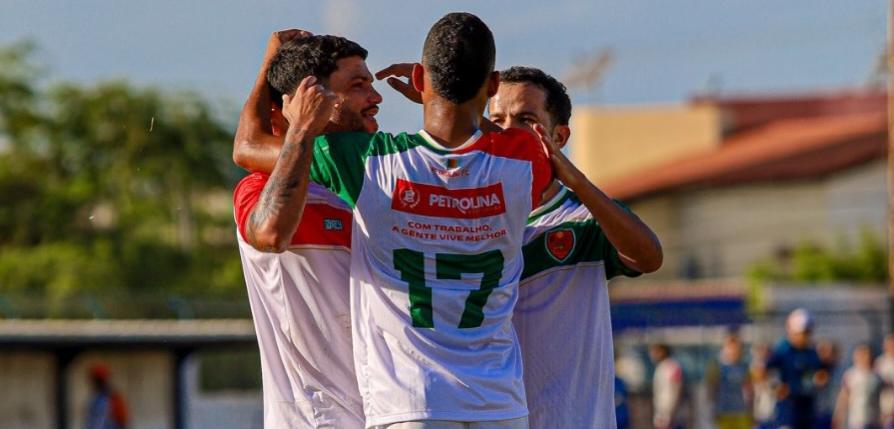 Facilnet, Petrolina e Central mantêm 100% de aproveitamento ao fim da terceira rodada