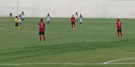 Flamengo de Arcoverde conquista taça Evandro Carvalho