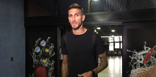 Rafael Marques chega ao Recife para assinar contrato com o Sport