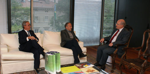 Evandro Carvalho participa de reuniões na Embaixada do Brasil