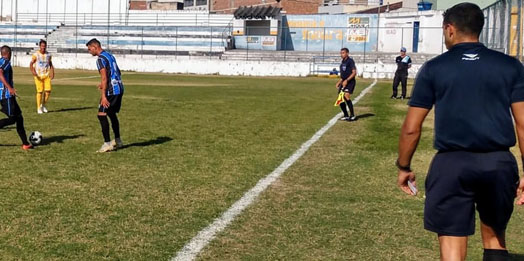 FPF presta homenagem aos árbitros brasileiros