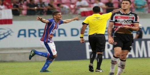 Vitória supera o Santa Cruz na Arena de Pernambuco