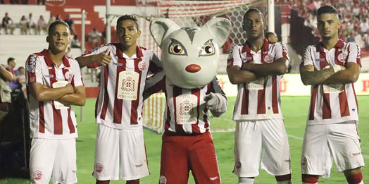 Náutico passa pelo Vitória-PE e é semifinalista