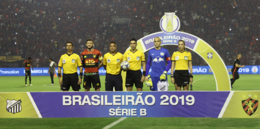 Sport bate o Bragantino na Ilha do Retiro