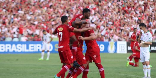 Náutico vence Sampaio e abre boa vantagem para jogo da volta