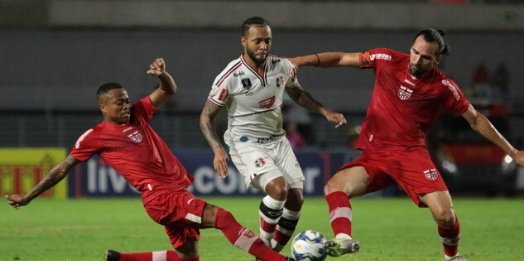Em Maceió, CRB vence o Santa Cruz pela Copa do Nordeste
