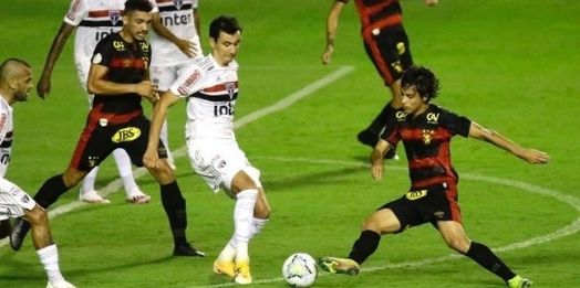 Pelo Brasileirão, Sport 0x1 São Paulo, na Ilha do Retiro