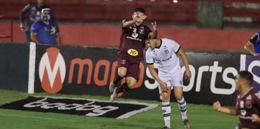 Náutico vence a segunda seguida e chega aos 10 pontos