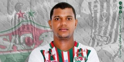Atacante Muller Fernandes deixa o Salgueiro