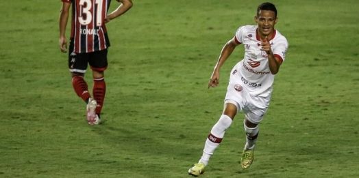 Náutico: Kleina deu confiança e mudou posicionamento, diz Erick