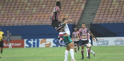 Santa Cruz empata por 0x0 e soma um ponto em Manaus