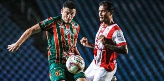 Náutico se supera, arranca empate com Sampaio, mas leva no fim