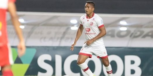 Náutico vai mal no Rei Pelé e é batido pelo CRB